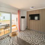아파트 Welcs 273 Emp Con Piscina Publica 로지즈