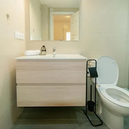 Welcs 273 Emp Con Piscina Publica Lejlighed